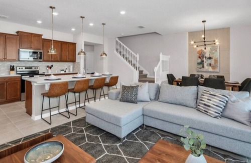 Saratoga Park House | You have Found the Ultimate Luxury 5 Bedroom Home on Windsor Island Resort, Orlando Townhome 5070