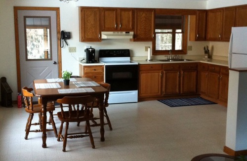 Leadsville House | Your Adventure Awaits! Breathtaking views and Private River Access!