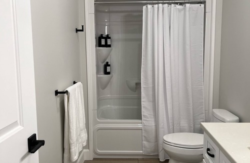 Goderich House | Your Coastal Dream Home Awaits!