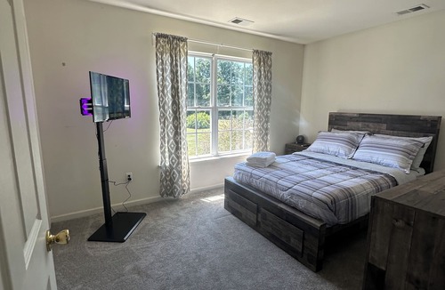 Baptistown House | Your Premiere Event Destination on 3.5 Acres of Tranquil Bliss