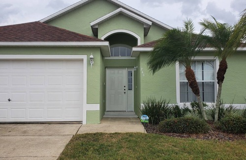 Westbury House | Your vacation home awaits. Close to n attractions including Disney and Legoland