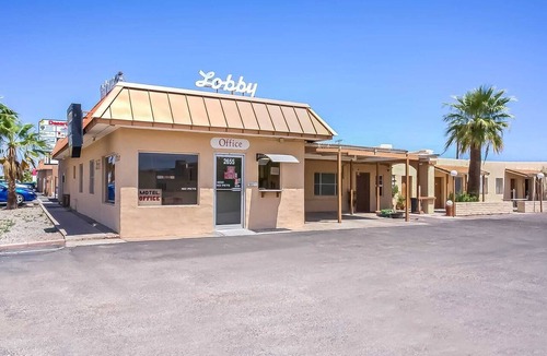 Yuma Apartment | Yuma AZ | 3 Queen Bed