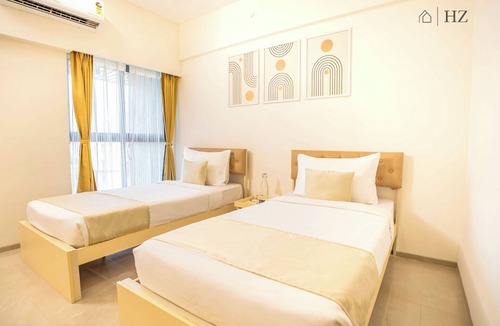 Kurla West Hotel | Z Bliss Suites