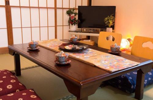 Nishitokyo Apartment | Zen Japanese room up to four Shinjuku 20 minutes Walmart DonDonDonki 7 minutes from station Free parking Quiet area at Tanashi Station