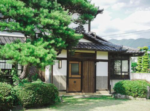 古民家宿るうふ 蔦之家 Heritage Villa LOOF Tsutanoie