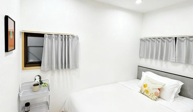 浅草花日美居 Asakusa Hanahi 201 Queen Bed Room, 4 min walk to Asakusa Temple, direct subway access to Narita and Haneda Airport
