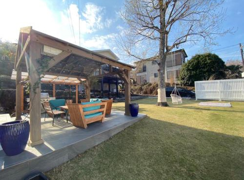 貸別荘Casa de Campo 2SLDK别墅 駐車場 芝生東屋付き BBQ 大室山と海遠望伊豆高原5分