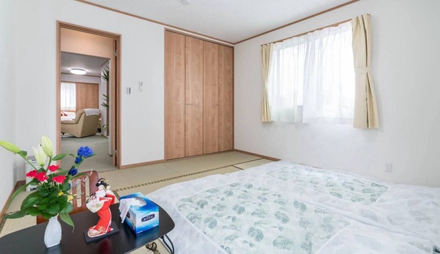 1 Bedroom Apartment In Nishikawaguchi Kawadan City