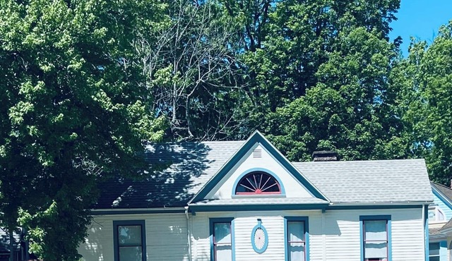 10 nights only - JULY 27 TO AUGUST 6 Best time of the summer Gorgeous River view