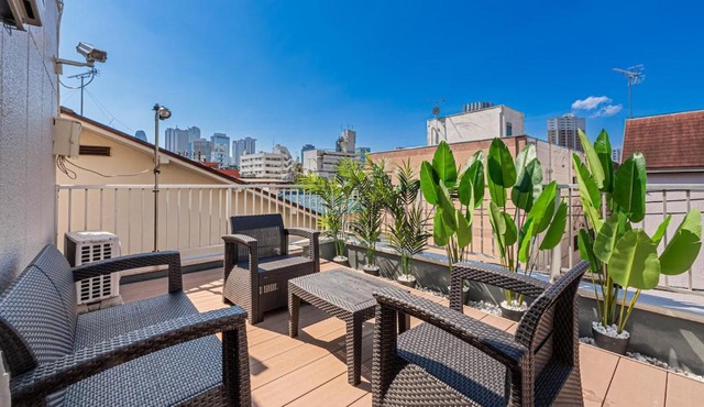 120sqm 5LDK 3-Stories House 3BT JR Shin-Okubo 5min
