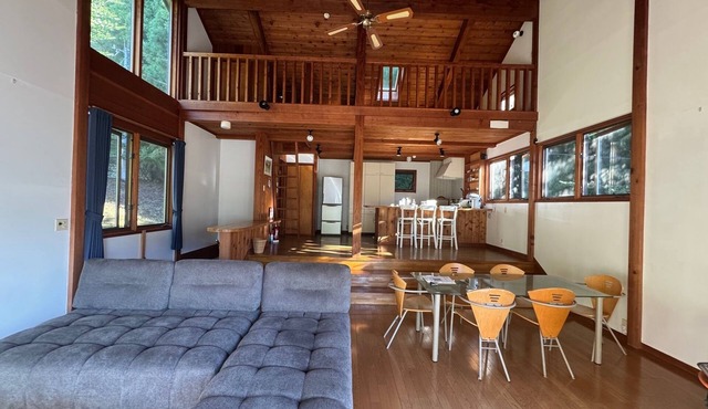 136s㎡ Cathedral ceiling cabin/3min walk Lake Saiko/BBQ/5min drive Kawaguchi Lake