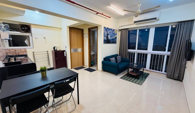 1BR Service Apart Parel 3504 Near TMH By Florastays