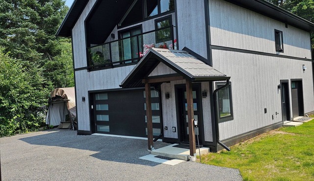 2 Bedroom Executive Apartment in Utterson