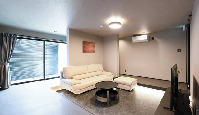 2 dogs allowed 2storey house for rent that can accommodate up to up to six people /Izumo Shimane