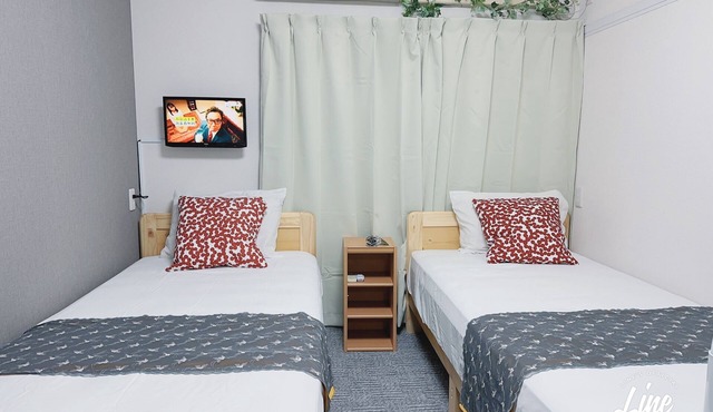 202/203 Close to Akihabara. Disneyland