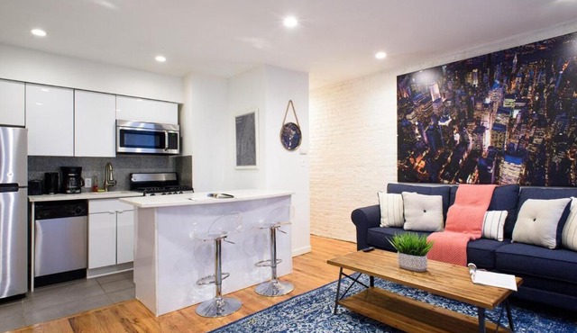 26-4B Newly Furnished 1BR W D Courtyard