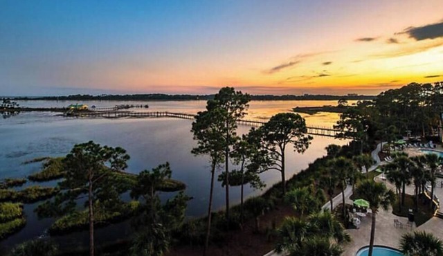 2BR Bayside Resort Gem: Golf, Tennis, & Waterfront Dining