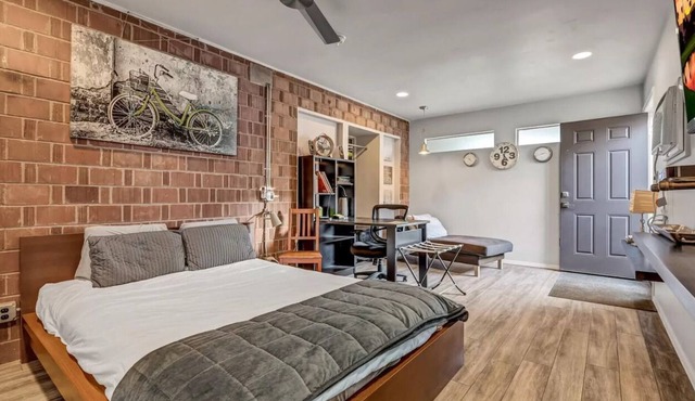 3 minutes to Old Town Scottsdale! 2 Master Bedrooms!