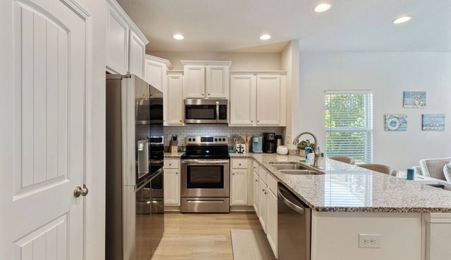 30% off Last Min Deals! PCB Townhome W/Pool&Grill