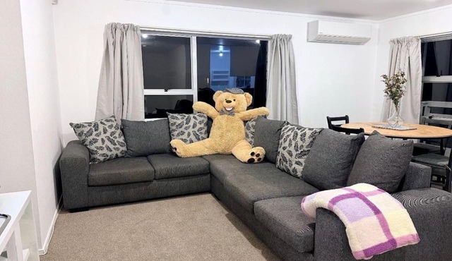3BRM House in Auckland - Walk to Train, Lynn Mall and Westgate