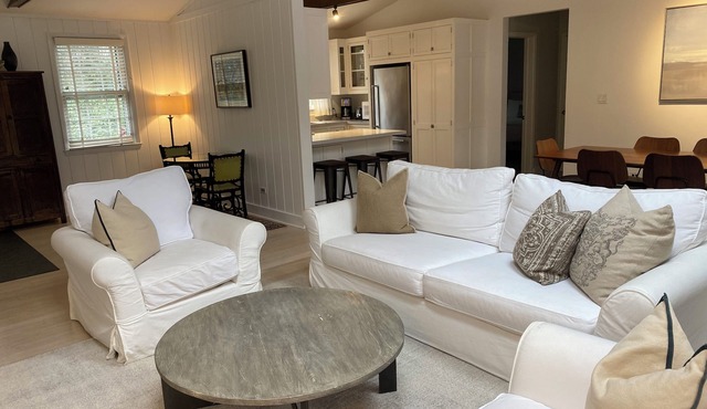 4-bedroom house in charming Wainscott walking distance to the beach
