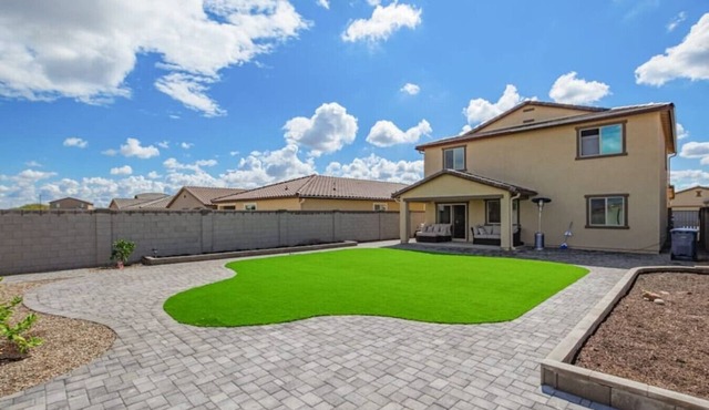 4BR Buckeye Home | 4 Queen Beds + Fast WiFi
