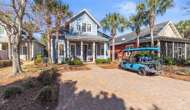 4BR Cottage with SIX SEAT Golf Cart! Steps to Pool, Putting Green, Beach Tram