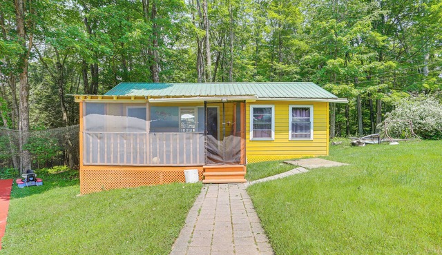 5 Mi to Marina & Raceways: Monticello Retreat!
