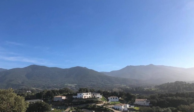 5 MIN DRIVE FROM PORTICCIO NEW T3 IN QUIET LOCATION