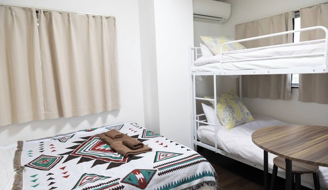 5 min walk from Shinjuku Chuo Park & family of 3 live & enjoy!