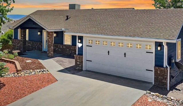 5 star resort home, 3 bdr,3 bath, amazing views, tennis court,pickle ball n more