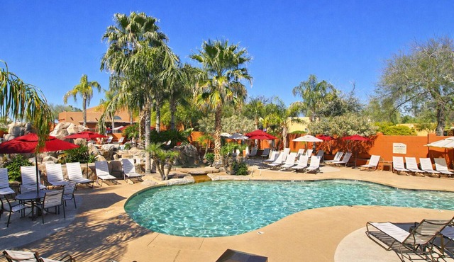 55+ Resort Living with Pool, Pickleball & Spa