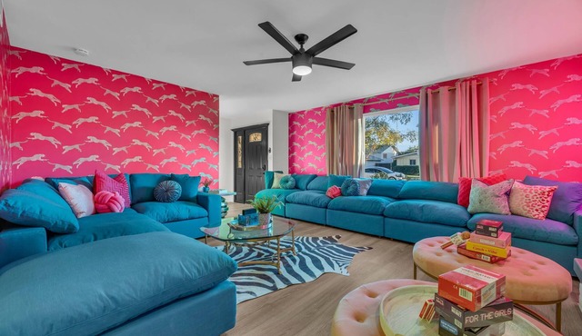 5BR Scottsdale Retreat - Pool, Games & More!