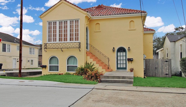 6 beds! 3 BR HOUSE NEAR CITY PARK AND STREETCAR