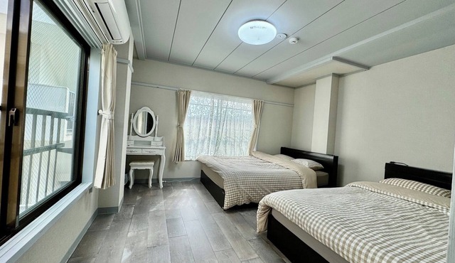 7 minutes walk from Oyama Station 5 minutes by t/Itabashi-ku Tokyo
