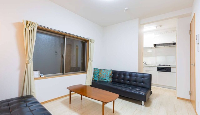 8 min. walk from Hirai Station 11 min. to Akihabara by train 18 min. to Tokyo Station