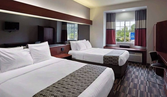 A Morgantown Gem Located at I-79: 3 Relaxing Rooms w/Free Breakfast