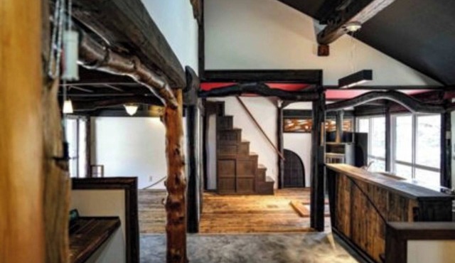 A quiet place to spend a day in an old house with a great view/Shinshiro Aichi