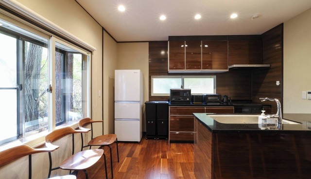 A rental house nestled in the vast forest of Karui/Kitasaku District Nagano