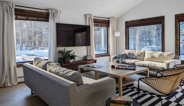 Acorn Lodge - Luxury Cabin, Catskills