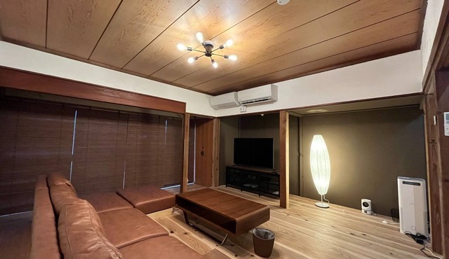 An inn where you can rent an old private house where you can fish from the window of the house 2 mi/Numazu Shizuoka