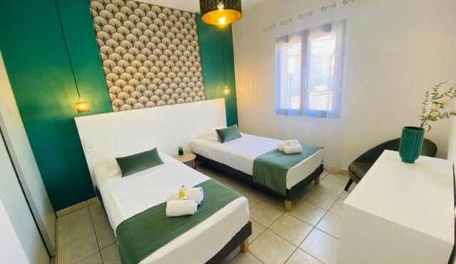 Apartments in a private residence with sea view, quiet and close to beach shops
