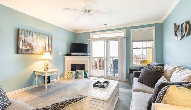 August Discounts and Short Stays Sunset Island 6 Hidden Cove Way, Unit 3B