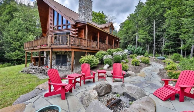 Beautiful Chalet, mins to Hunter/Windham slopes