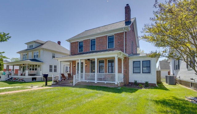 Beautiful Colonial Home on the Choptank River