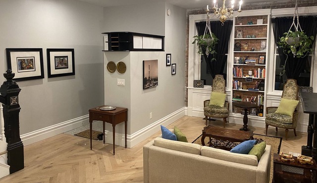 Beautiful Northside Victorian - close to stadiums and downtown