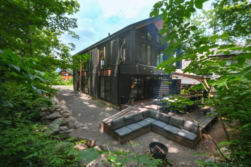 Bellton-Newly built luxury 5 bedrooms & hot tub