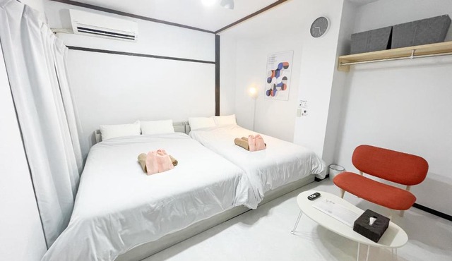 Belmont 103 Newly Renovated Japanese Modern Stay for 4 Direct to Ueno Akihabara