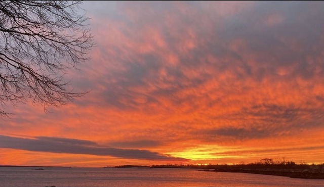 Best Secret Long Island Sound -Ocean Front-6 bedrooms luxurious escape