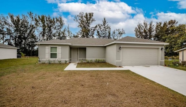 Brand New 2022 Home in Palm Bay. Short drive to beaches!